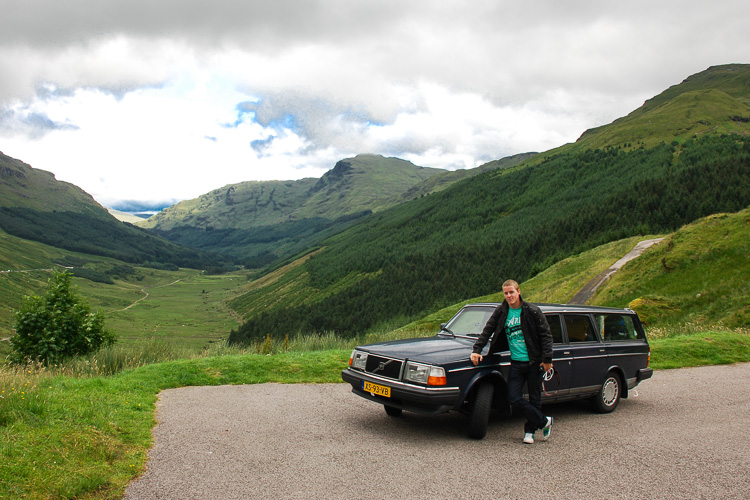 Driving an old Volvo diesel somewhere in Scotland (picture: Rutger)